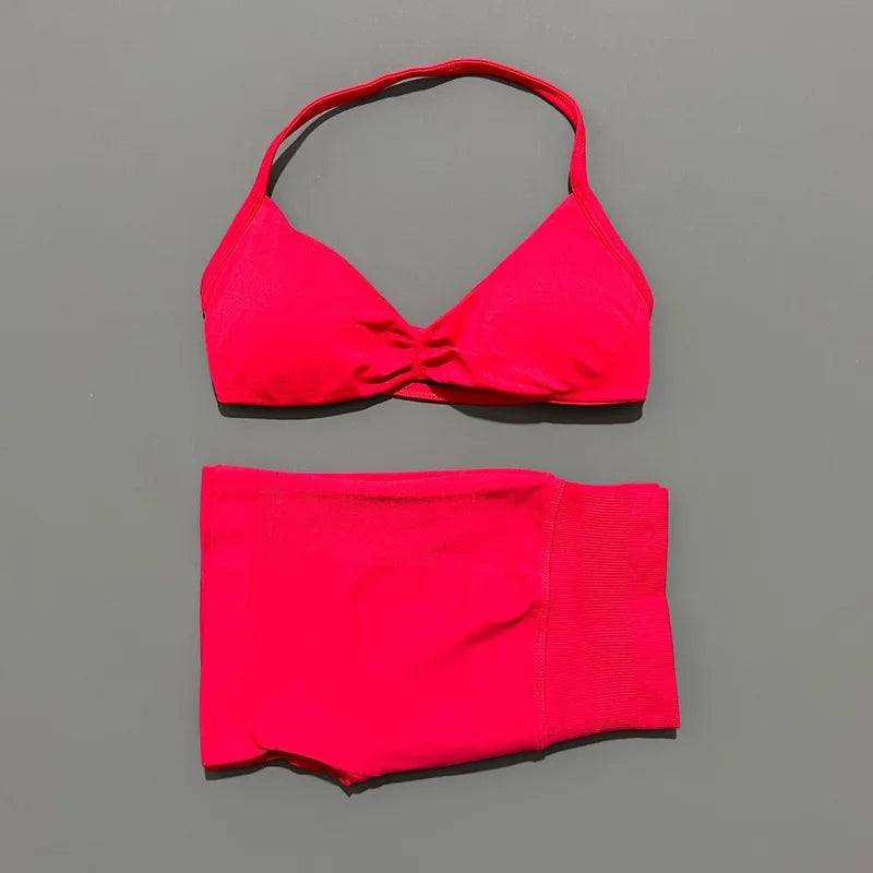 Sculpted Seamless Strappy Performance Set