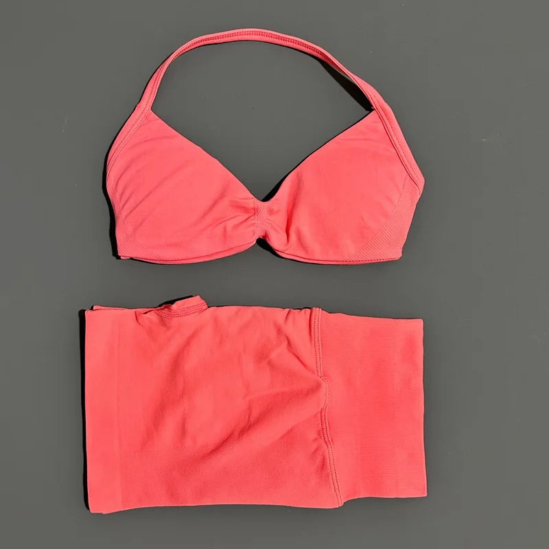 Sculpted Seamless Strappy Performance Set